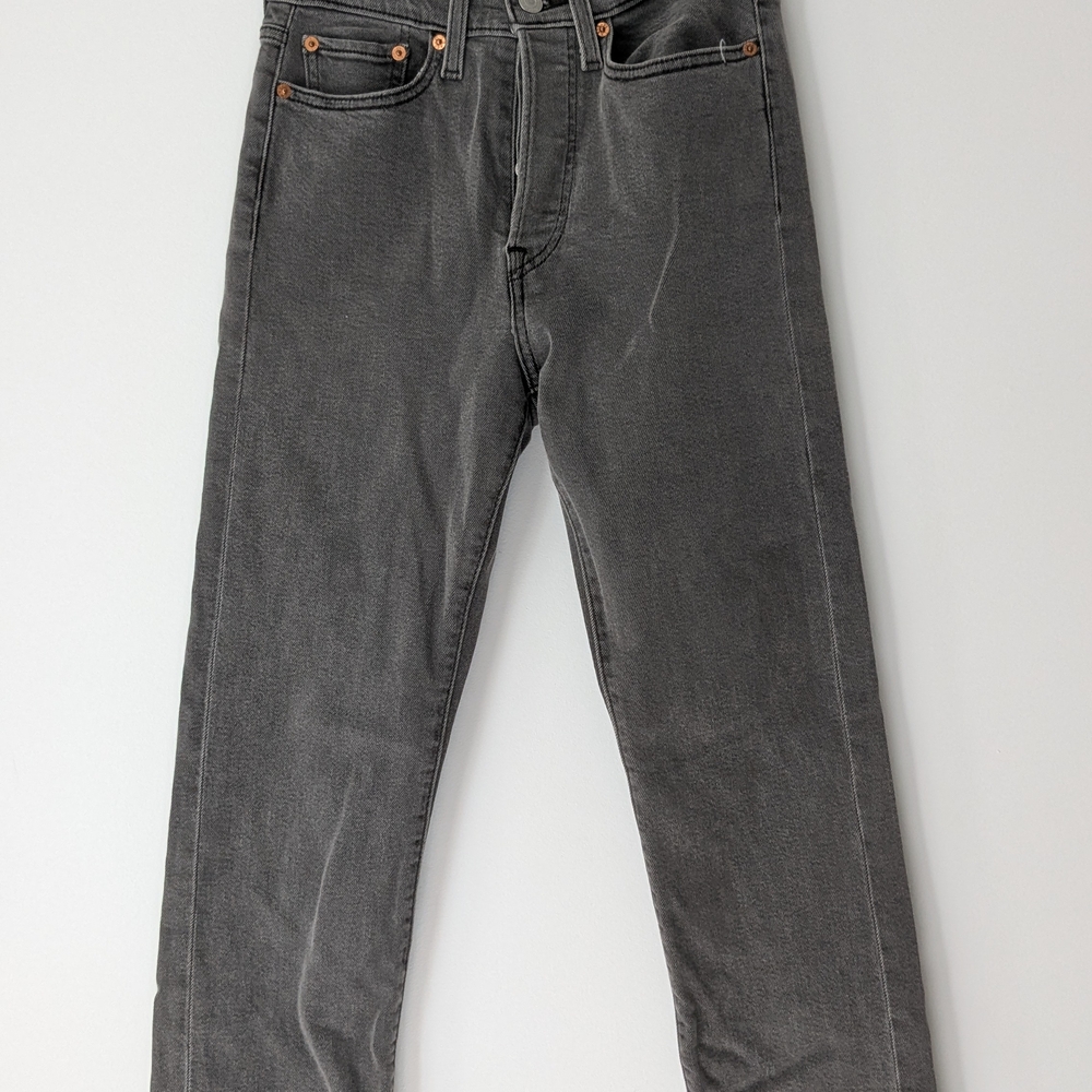 Levi's Women's Gray Straight Leg Jeans Size 27